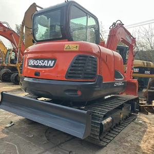 Mini-excavatrice hydraulique d'occasion DOOSAN DX60-9C, chargeuse-pelleteuse à vendre, chargeuse-pelleteuse DX60 d'occasion - Product Image 4