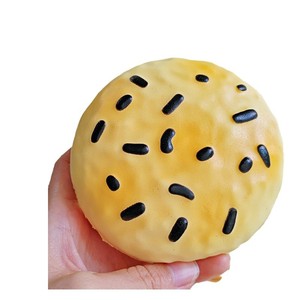 Juguete Blandito de Panadería de Dibujos Animados Surtidos, Juguete Sensorial Antiestrés de PU Suave y Pegajoso de Rebote Lento con Simulación de Pan para Aliviar el Estrés - Product Image 5