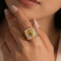Cincin Wanita Desain Sederhana Mewah Eropa Amerika, Kepala Singa Persegi Bertabur Berlian Penuh, Baja Anti Karat Lapis Emas 18K