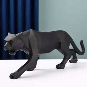 Vente en gros de décoration de table <span class=keywords><strong>panthère</strong></span> <span class=keywords><strong>noire</strong></span> de luxe personnalisée Sculpture en résine Décoration d'intérieur Statue léopard Figurine motif animal - Product Image 1