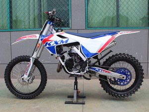 KOSHINE XN150CC <span class=keywords><strong>Moto</strong></span> <span class=keywords><strong>da</strong></span> <span class=keywords><strong>Cross</strong></span> Fuoristrada a 2 Tempi Raffreddata ad Acqua con Motore Monocilindrico <span class=keywords><strong>da</strong></span> 150cc Senza Spazzole e Trasmissione a 6 Velocità, Forcella Anteriore Fastace - Product Image 4