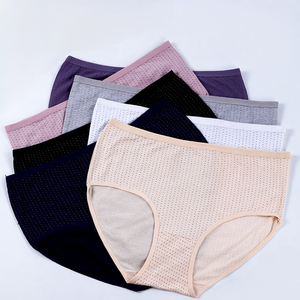 Rusland Explosieve Groothandel Dames Katoen Hoge Stretch Comfortabele Mid-Rise Bedrukte Polka Dot Plus Size Ondergoed Moeder Slips - Product Image 1