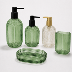 Juego de Baño de Vidrio Acordonado Verde con Diseño Rectangular Redondeado, 4 Piezas: Dispensador de Loción, Vaso, Jabonera - Product Image 1