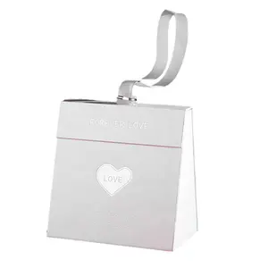 Creativo Día de San Valentín Triángulo Handheld Ring Collar Ear Studs Reloj Joyería Caja de regalo