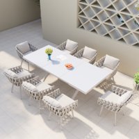 Ensemble de salle à manger extérieur moderne et contemporain en aluminium, 9 pièces, extensible, blanc, avec chaises à bras tressées, pour cour et appartement