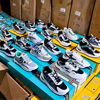 Liquidation de stock d'usine : Baskets décontractées pour hommes, assortiment de tailles variées, vente en gros à prix réduit