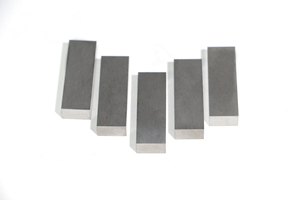 Barre rectangulaire en carbure entièrement rectifiée, pour l'industrie des moules et de l'automatisation, matière première pour bande anti-usure et bloc de positionnement de gabarit - Product Image 4