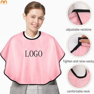 Cape de shampoing de salon de beauté rose légère et personnalisée avec logo personnalisé Coiffeur pour clients Casquette de maquillage courte - Product Image 2