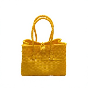Bolso de Playa Ecológico Tejido a Mano de Plástico Amarillo, Impermeable, Estilo Paja Reciclada, Cesta de Compras, Bolso de Mano - Product Image 1