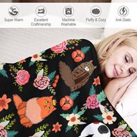 Selimut Flanel Motif Bunga Kucing Lucu Latar Belakang Hitam Pola Anak Kucing Berbunga Warna-warni Selimut Lembut Ringan Hadiah Dekorasi