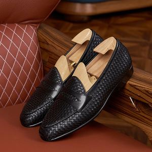 Nouvelles Chaussures Homme BaiHu A129 Faites à la Main, Grandes Tailles, pour Bureau et Carrière, Respirantes, Perforées, Antidérapantes, Légères, à Bout Renforcé - Product Image 4