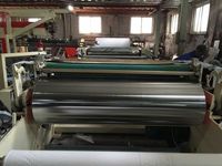 Machine automatique de fabrication de tissus non tissés pour blouses chirurgicales jetables