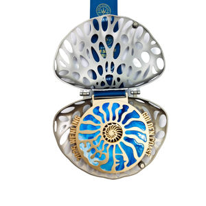 Medalla de Comedia de Pie para Comediante con Diseño Colorido de Micrófono - Aleación de Zinc, Portátil, Regalos Promocionales para Ferias Comerciales, Regalos de Bienvenida - Product Image 2