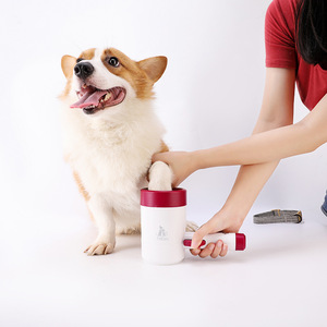 Gobelet de lavage automatique pour pattes d'animaux, personnalisé, en plastique épaissi, adapté à toutes les saisons et au nettoyage des animaux en extérieur. - Product Image 2