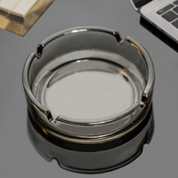 Cendrier en verre cristal de Logo personnalisé économique Allume-cigare de grand style populaire pour fumer Accessoires personnalisés