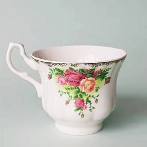 Service à café de luxe en porcelaine fine, motif Rose Royale, style anglais, compatible avec les aliments - Product Image 3