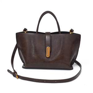 Sac fourre-tout de mode transfrontalier pour femme, grande capacité, pour les trajets quotidiens, haut de gamme, de niche, portable, bandoulière, en PU, avec coutures - Product Image 5
