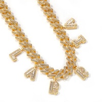Colliers en forme de lettres avec pendentif, bijoux personnalisés, créatifs et personnalisés, chaînes cubaines en diamant CZ, pendentif avec nom