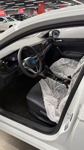 Volkswagen <span class=keywords><strong>Touareg</strong></span> 2025 1.5L Voiture Compacte Caméra de Recul Régulateur de Vitesse Adaptatif Toit Ouvrant Électrique Écran Tactile LCD Sièges en Cuir - Product Image 5
