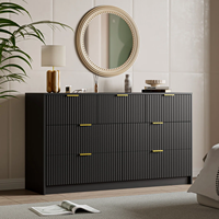 Commode moderne à 7 tiroirs noire avec panneaux cannelés, poignées dorées, grand meuble de rangement pour chambre et salon