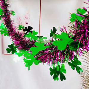 أشرطة زينة عيد الميلاد الجديدة بالجملة بتصميم البرسيم الأيرلندي، أشرطة ملونة للتعليق في المنزل، أشرطة عشب الحظ - Product Image 6