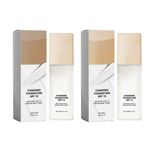 Série de fonds de teint liquides hydratants changeant de couleur 30 ml – Format standard – Teint foncé/naturel – Maquillage léger et rafraîchissant - Product Image 1