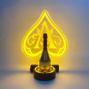 鉄製LEDライト付きワインスタンド＆ラック、シールド型のスペード型グリーンライト、ミニマリストモダンデザイン、バー＆KTV向け - Product Image 3