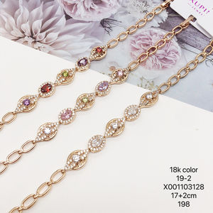 XUPING gioielli all'ingrosso 2025 nuova moda diamante artificiale ghiacciato in rame placcato <span class=keywords><strong>oro</strong></span> Bling Tennis donne <span class=keywords><strong>bracciale</strong></span> a catena - Product Image 3