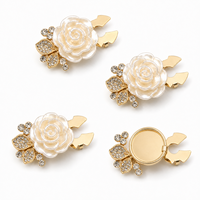 Boutons personnalisés avec logo, en perles, cristaux et strass, motif floral, à clipser, pour chemisiers et blouses féminines, fantaisie, détachables, OEM ODM, vente en gros, en vrac