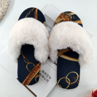 Prix de gros usine – Nouveauté : Mules tendance en fourrure douce, légères, antidérapantes, recyclables, avec semelle extérieure en PU, idéales printemps, hiver, automne.