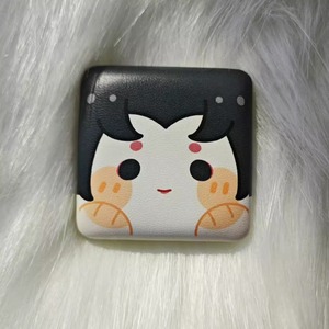 Pin Metálico Personalizado con Impresión de Identificación, Diseño Cuadrado de PU Suave con <span class=keywords><strong>Personajes</strong></span> de Dibujos Animados de Mariposas Rojas para Decoración, Pin Metálico Artesanal Kpop - Product Image 3