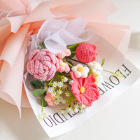 Handgefertigter Häkelblumenstrauß aus Wolle, Gestrickte Rosen, Unvergängliches Blumenarrangement für Abschluss, Weihnachten, Muttertag, Valentinstag