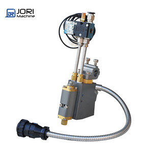 Machine à <span class=keywords><strong>coller</strong></span> à chaud semi-automatique 6L avec pompe à piston et pistolets à colle, économie d'énergie, marque JORI, en stock - Product Image 3