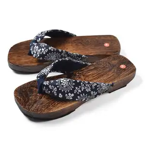 Pantoufles pour femmes Pantoufles japonaises en bois Pantoufles japonaises traditionnelles en bois Geta Clogs Flip Flops Outdoor Japan Anime Cosplay Shoe