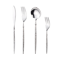 Ensemble de couverts en acier inoxydable 18/8 personnalisé en grande quantité, design élégant avec tous les modèles : couteau de table, cuillère, fourchette à fruits