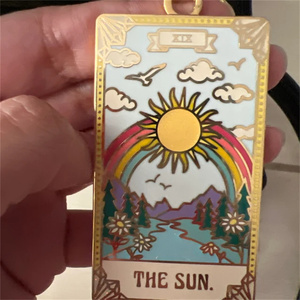Porte-clés Cartes de Tarot - Lune Soleil Étoile Force - Porte-clés en émail / Breloque de sac / Porte-clés Tarot - Product Image 2