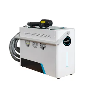 Attrezzatura industriale per saldatura Laser 300W valigia Laser antiruggine/laser industriale antiruggine