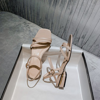 Sandales Femme été 2025 femmes sandales à sangle unique éthéré gros talon bas grandes tailles 35-43 sandales en gros