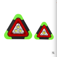 Signalisation de sécurité de stationnement d'urgence, triangle de signalisation LED alimenté par énergie solaire, triangle de signalisation