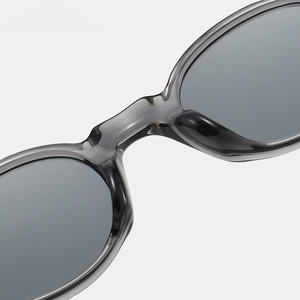 Gafas de Sol Redondas Personalizadas Premium OEM 2026 Negras Tr90 Polarizadas Ligeras con Protección UV400, Montura Completa, Duraderas, Cómodas, Unisex - Product Image 5