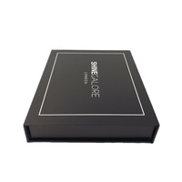 Boîtes en papier noir magnétiques pliantes en vrac avec logo personnalisé Emballage de laminage mat gaufré avec revêtement UV pour chaussettes Cadeau de cils en fourrure