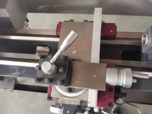 Torno Manual con Eje de 38 mm de Diámetro Interior para Metal TL280MX500mm - Product Image 4