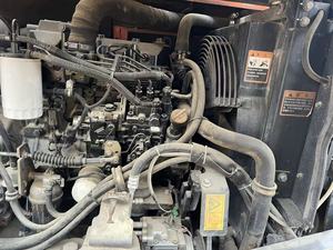 Excavatrice sur chenilles compacte Doosan DX75 d'occasion, poids en ordre de marche de 7,5 tonnes, capacité de la benne de 0,3 m³ - Product Image 6