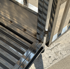 กรงสุนัขและแมวทำจากสแตนเลสกล่องพลาสติกแบบเรียบง่ายสไตล์คลาสสิกระบายอากาศได้ดีดีไซน์ใหม่ - Product Image 4