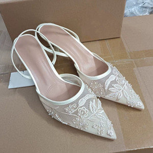 <span class=keywords><strong>Sandali</strong></span> con <span class=keywords><strong>tacco</strong></span> da <span class=keywords><strong>donna</strong></span> per le novità autunnali-maglia bianca ricamata, <span class=keywords><strong>tacco</strong></span> sottile, tacchi Sexy da <span class=keywords><strong>donna</strong></span> a punta - Product Image 3