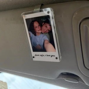 Cadre <span class=keywords><strong>photo</strong></span> magnétique personnalisé en <span class=keywords><strong>acrylique</strong></span> haute définition, cadre <span class=keywords><strong>photo</strong></span> de voiture personnalisé pour l'affichage de photos de famille ou personnelles - Product Image 2