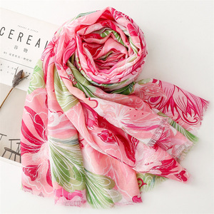 Scialli stampati con motivi floreali alla moda di colore brillante da donna stole estive lunghe grandi copricostri da spiaggia con sciarpa in <span class=keywords><strong>cotone</strong></span> viscosa - Product Image 3