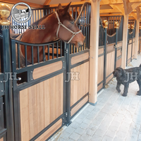 Équipement équin européen Panneaux d'écurie pour chevaux en bambou galvanisé permanent Boîtes pour chevaux