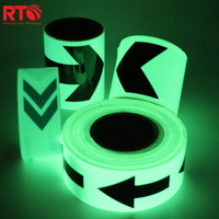 Autocollant d'avertissement de sécurité luminescent photoluminescent qui brille dans le noir pour scène d'urgence vélos escaliers vert