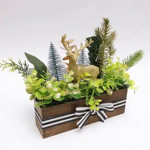 Couronne de Noël verte unique faite à la main, en PVC+PE+bois, pour usage intérieur, nouveau design décoratif, vente chaude - Product Image 5